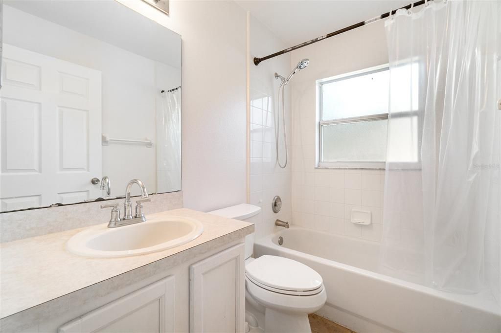 Active With Contract: $319,000 (3 beds, 2 baths, 1299 Square Feet)