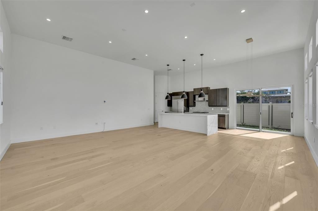 На продажу: $1,250,000 (3 спален, 2 ванн, 2372 Квадратных фут)