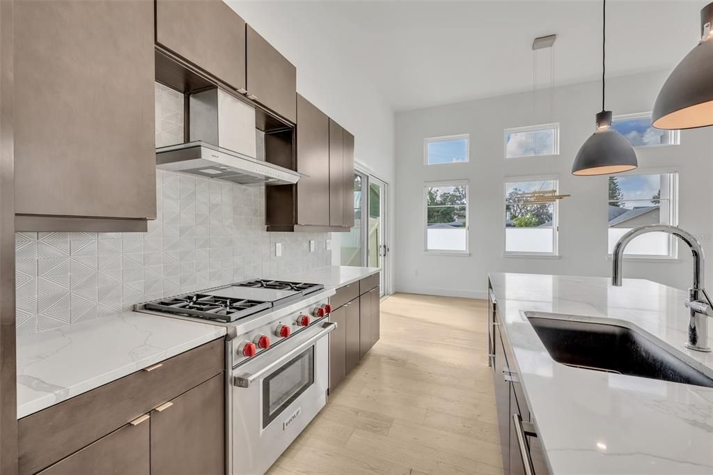 На продажу: $1,250,000 (3 спален, 2 ванн, 2372 Квадратных фут)