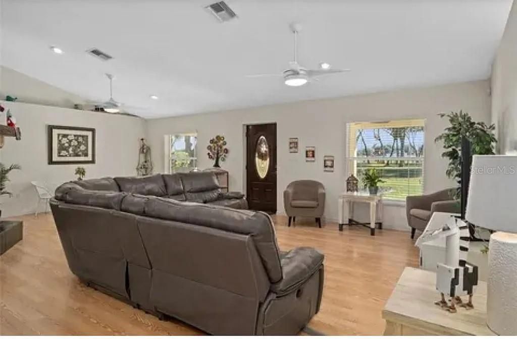 На продажу: $639,000 (3 спален, 2 ванн, 2648 Квадратных фут)