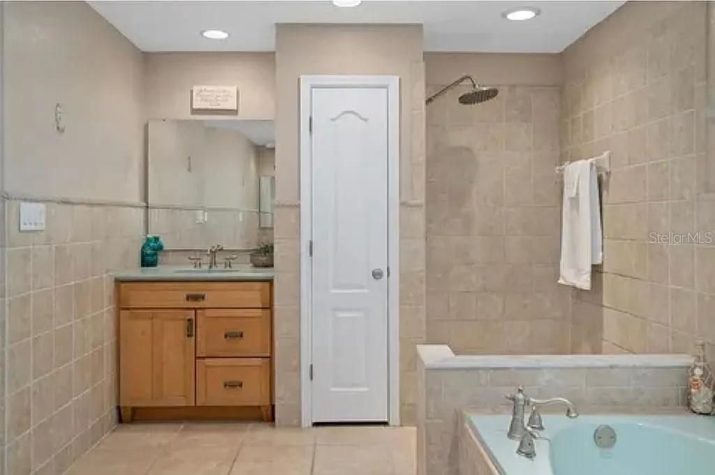 На продажу: $639,000 (3 спален, 2 ванн, 2648 Квадратных фут)