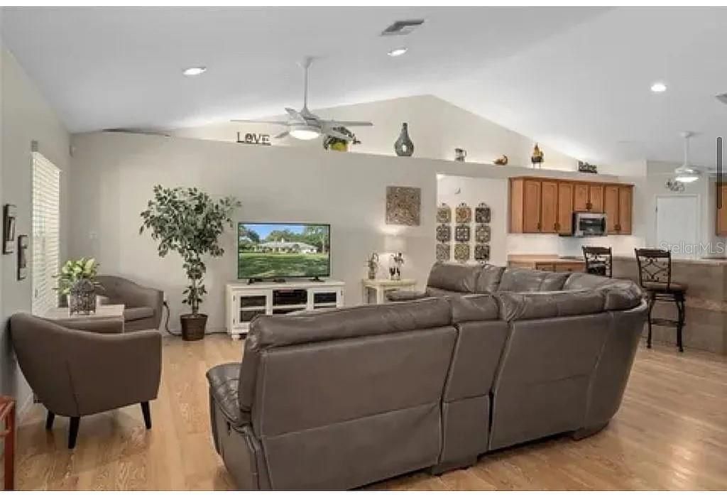 На продажу: $639,000 (3 спален, 2 ванн, 2648 Квадратных фут)