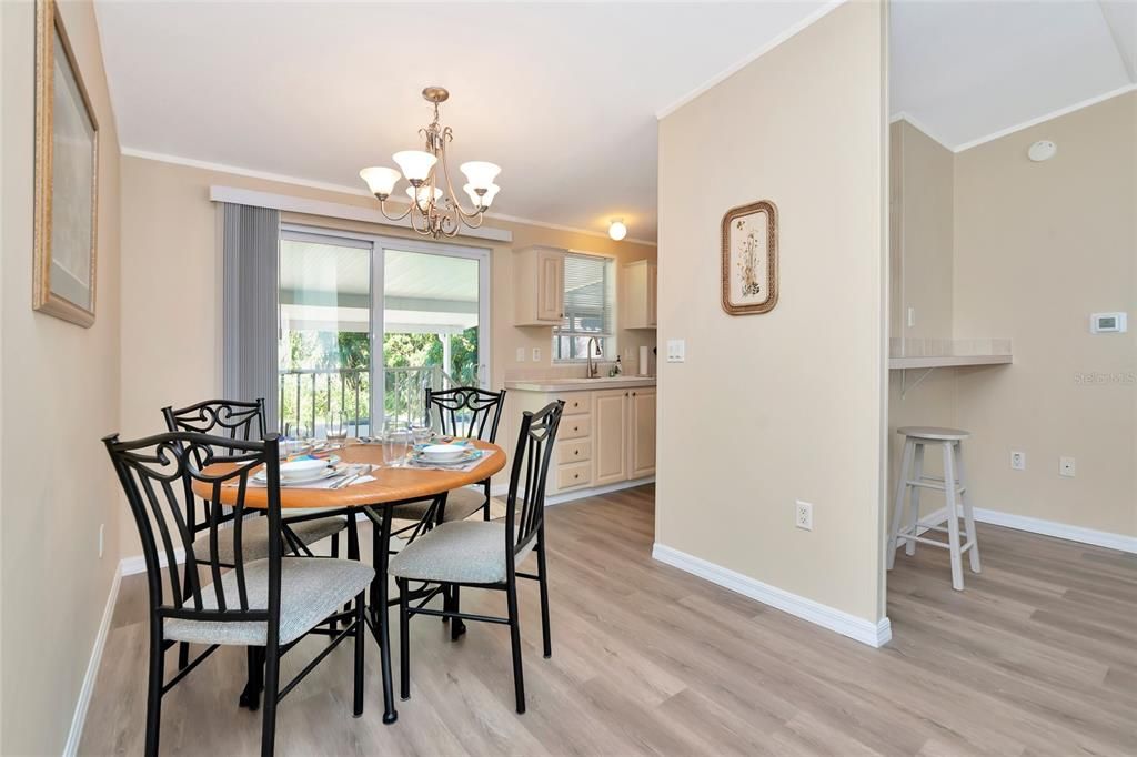 For Rent: $1,997 (2 beds, 2 baths, 960 Square Feet)