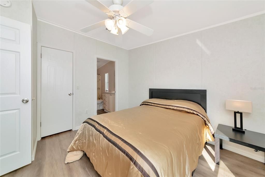 For Rent: $1,997 (2 beds, 2 baths, 960 Square Feet)