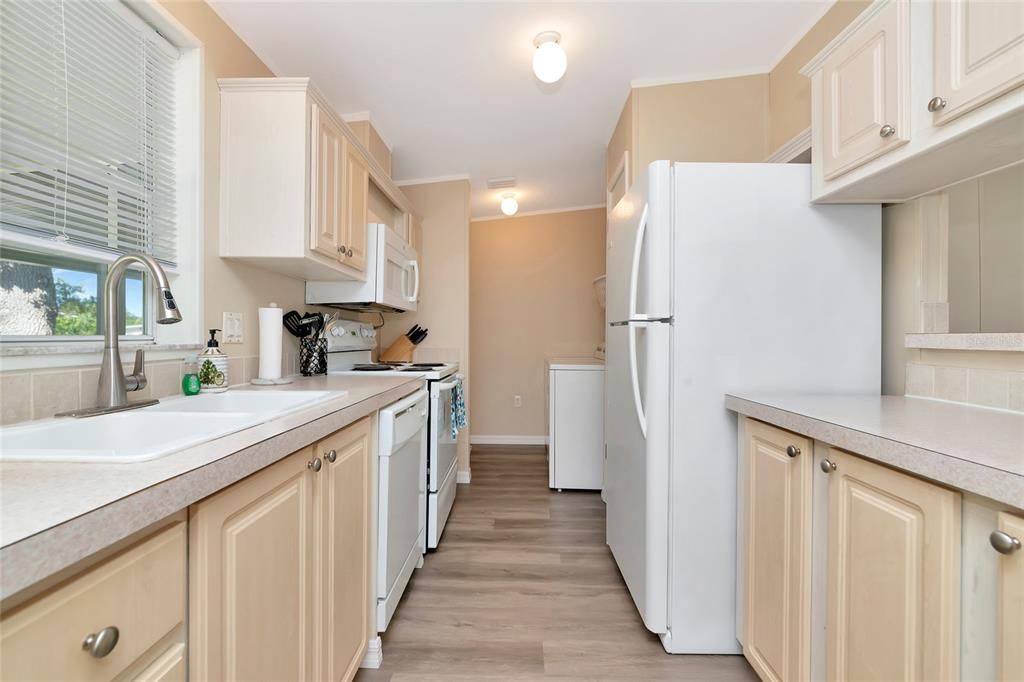 For Rent: $1,997 (2 beds, 2 baths, 960 Square Feet)