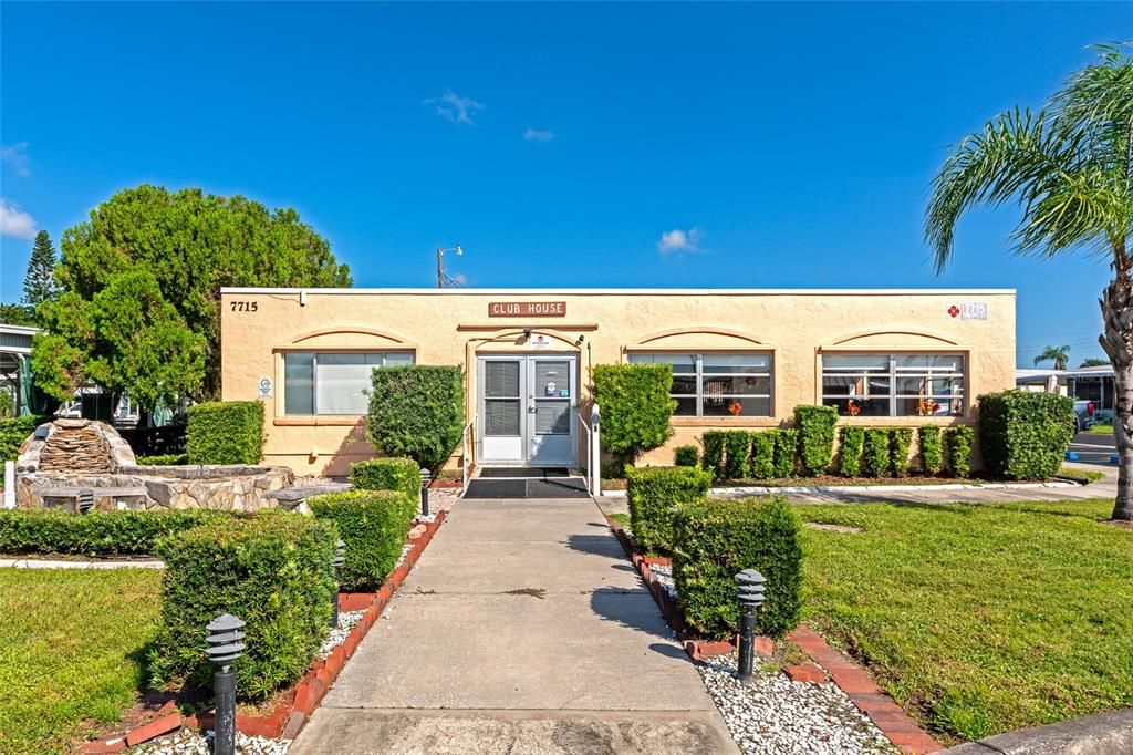 For Rent: $1,997 (2 beds, 2 baths, 960 Square Feet)