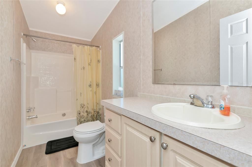 For Rent: $1,997 (2 beds, 2 baths, 960 Square Feet)