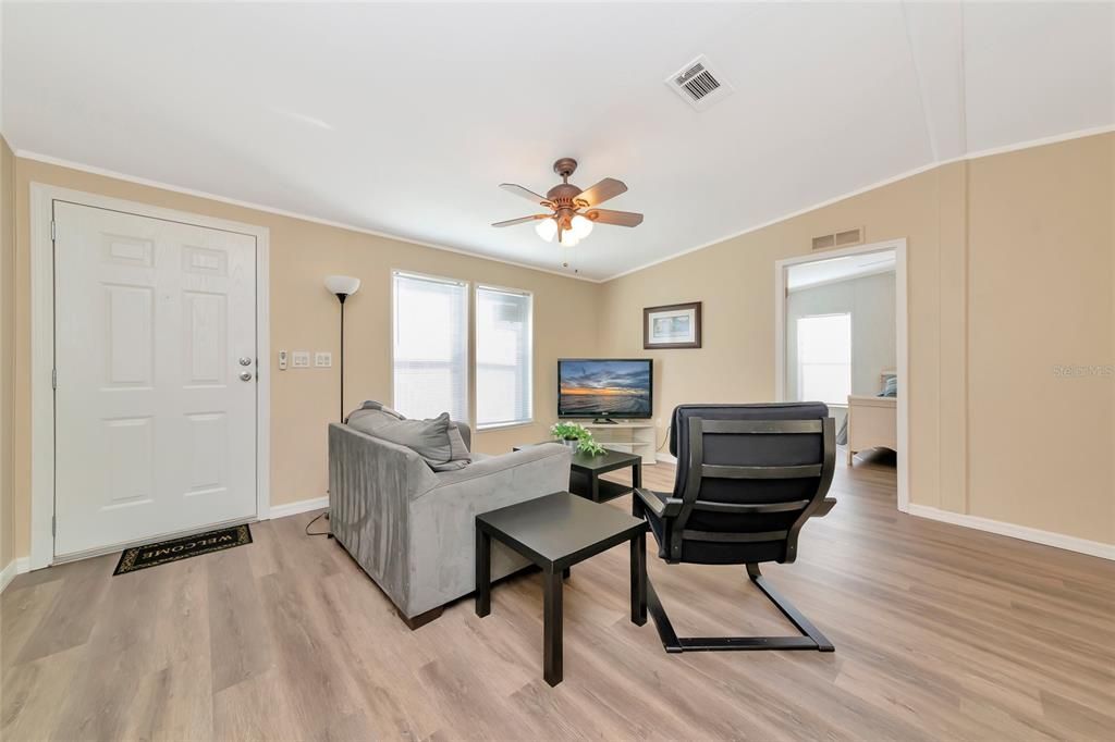 For Rent: $1,997 (2 beds, 2 baths, 960 Square Feet)