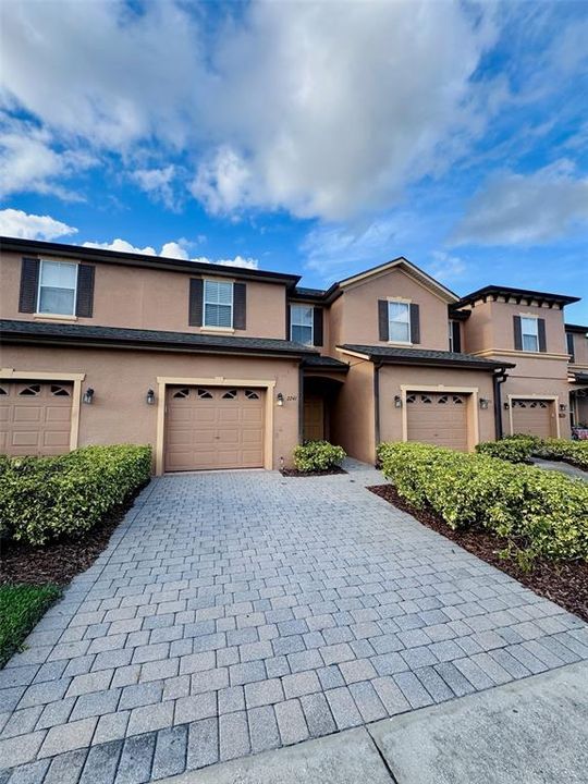 最近售出: $255,000 (3 贝兹, 2 浴室, 1203 平方英尺)