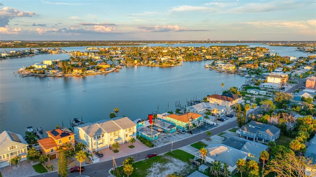 En Venta: $1,545,000 (0.21 acres)