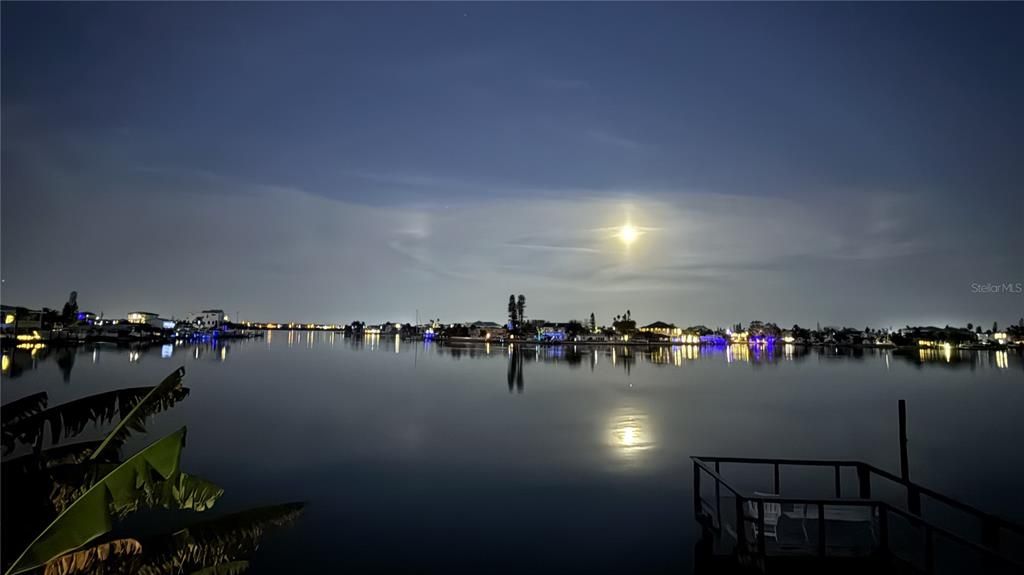 En Venta: $1,545,000 (0.21 acres)