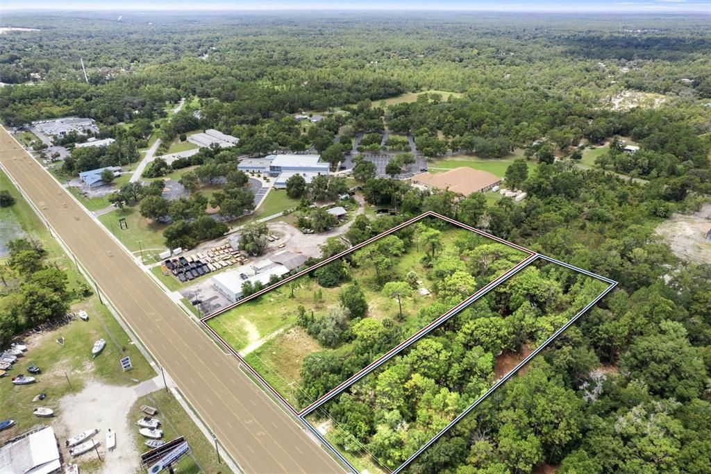 待售: $325,000 (1.34 acres)