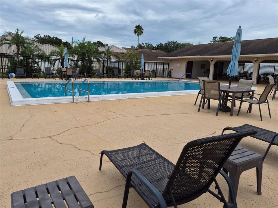 For Sale: $155,000 (2 beds, 2 baths, 968 Square Feet)