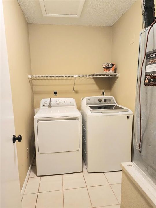 For Sale: $155,000 (2 beds, 2 baths, 968 Square Feet)