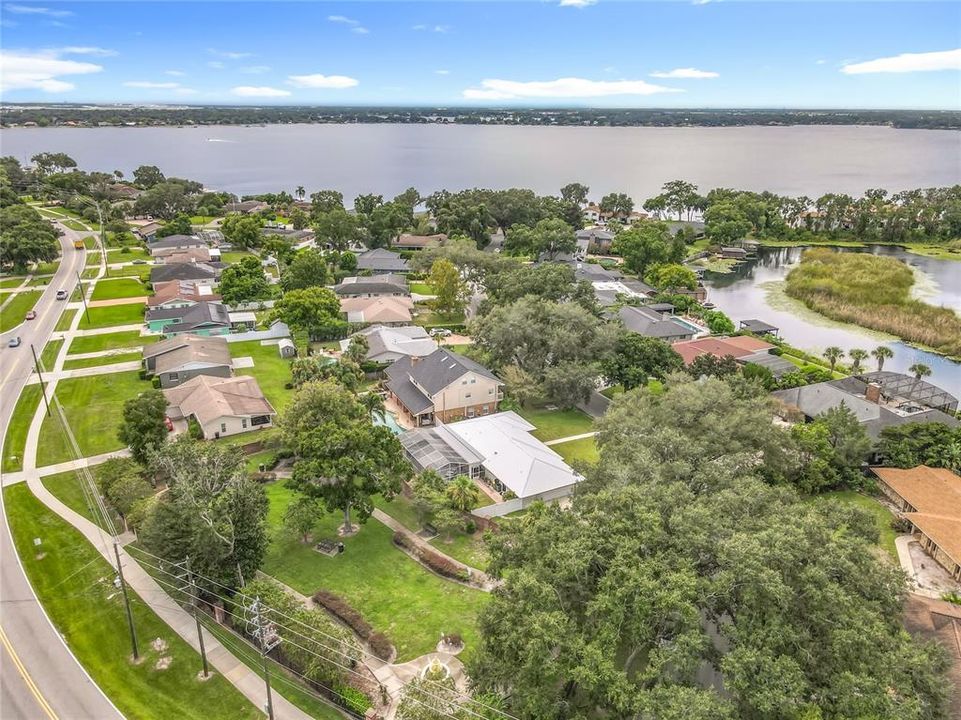 Под контрактом: $539,000 (3 спален, 2 ванн, 1867 Квадратных фут)