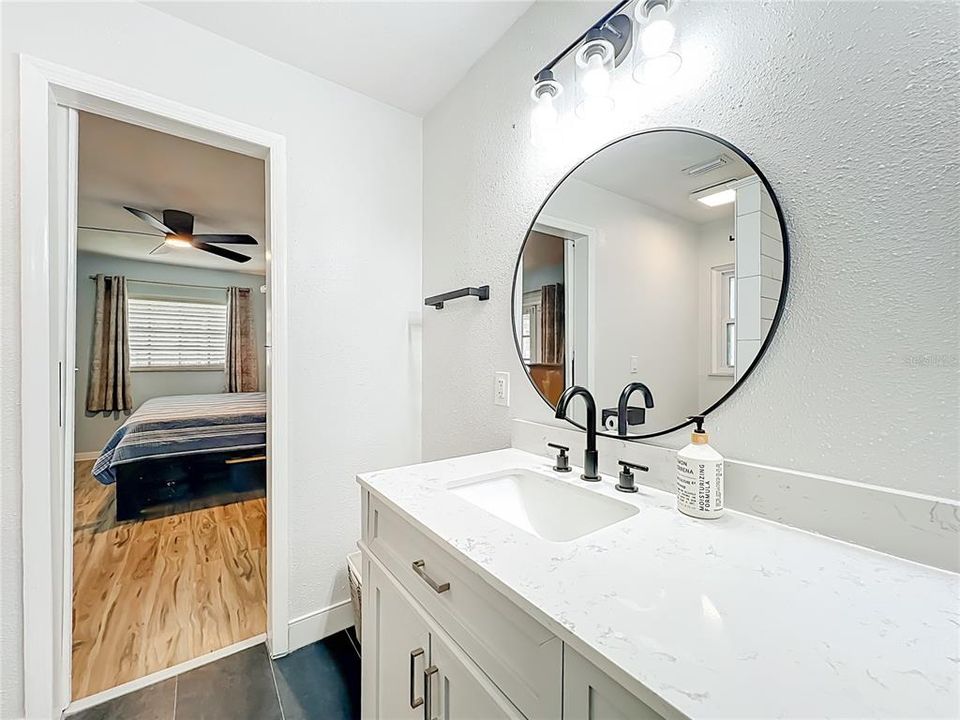 Под контрактом: $539,000 (3 спален, 2 ванн, 1867 Квадратных фут)