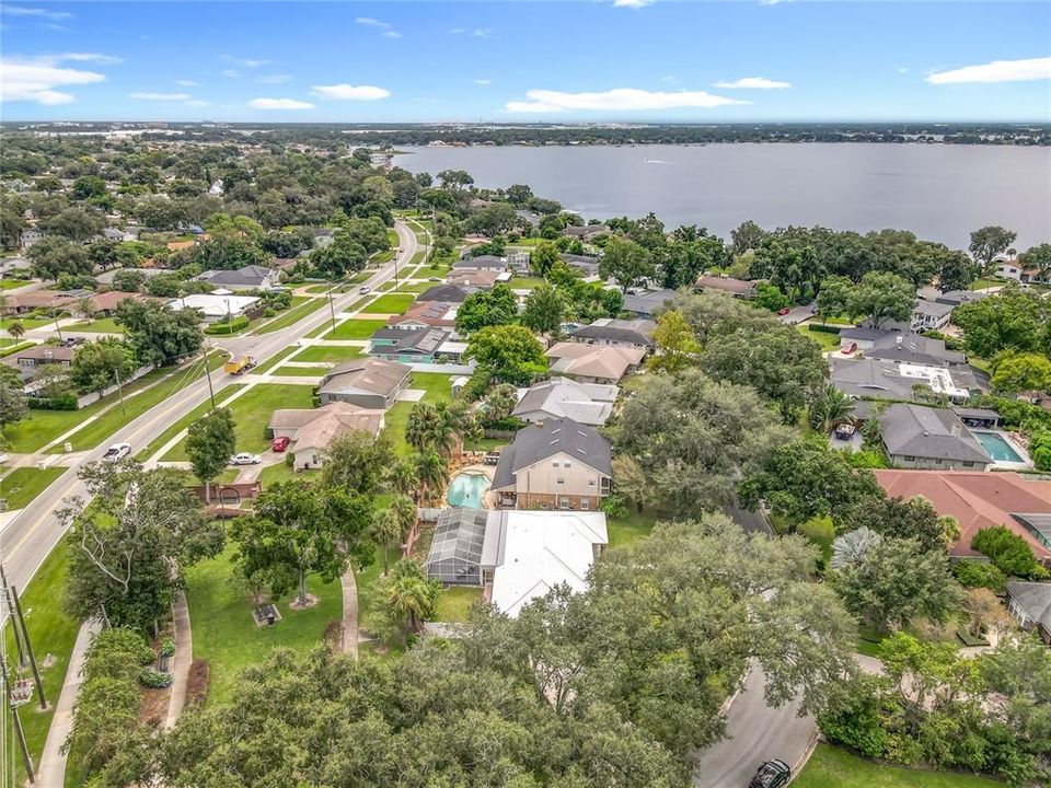 Под контрактом: $539,000 (3 спален, 2 ванн, 1867 Квадратных фут)