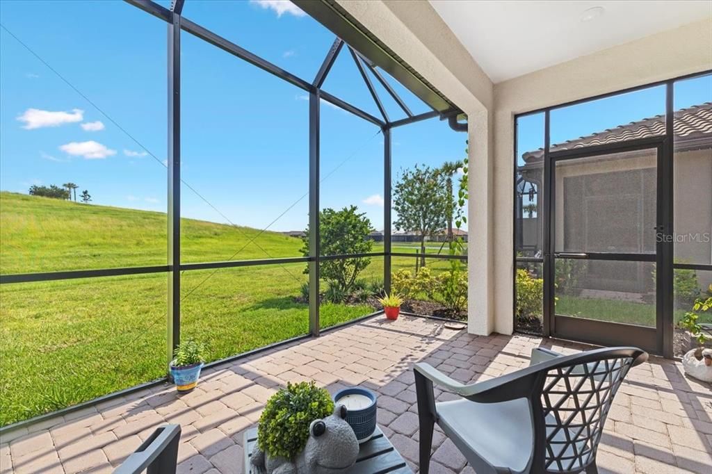 For Rent: $5,000 (2 beds, 2 baths, 1500 Square Feet)