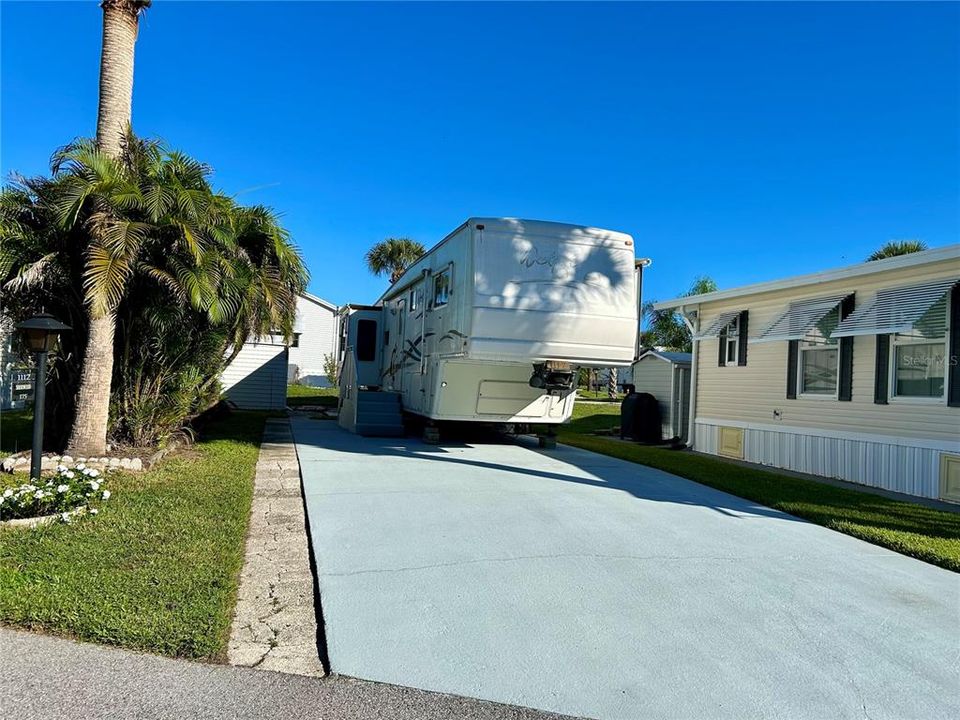 На продажу: $49,500 (0.05 acres)