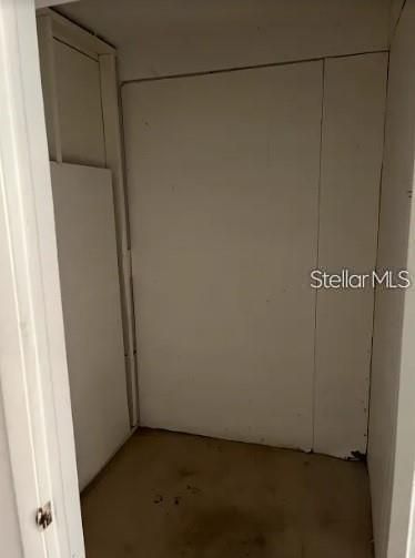 Active With Contract: $1,700 (1 beds, 1 baths, 700 Square Feet)