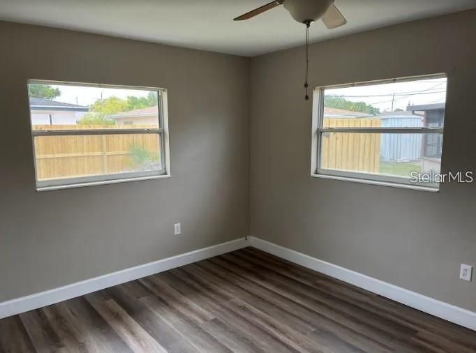 Active With Contract: $1,700 (1 beds, 1 baths, 700 Square Feet)