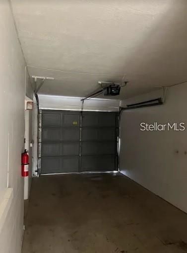 Active With Contract: $1,700 (1 beds, 1 baths, 700 Square Feet)