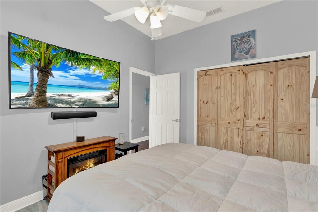 Active With Contract: $599,000 (4 beds, 2 baths, 2247 Square Feet)