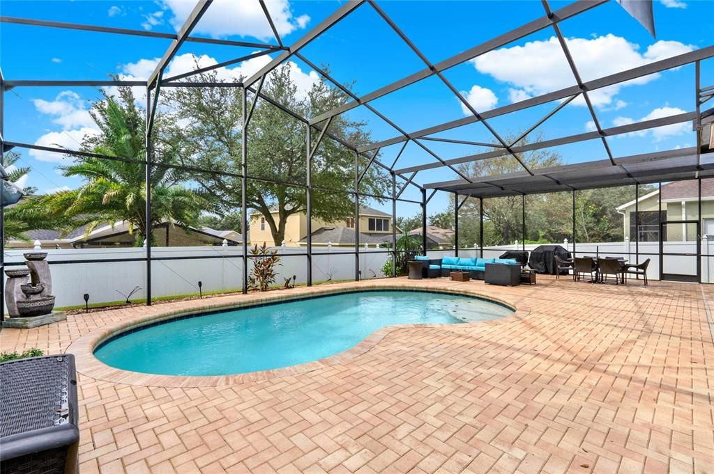 Active With Contract: $599,000 (4 beds, 2 baths, 2247 Square Feet)