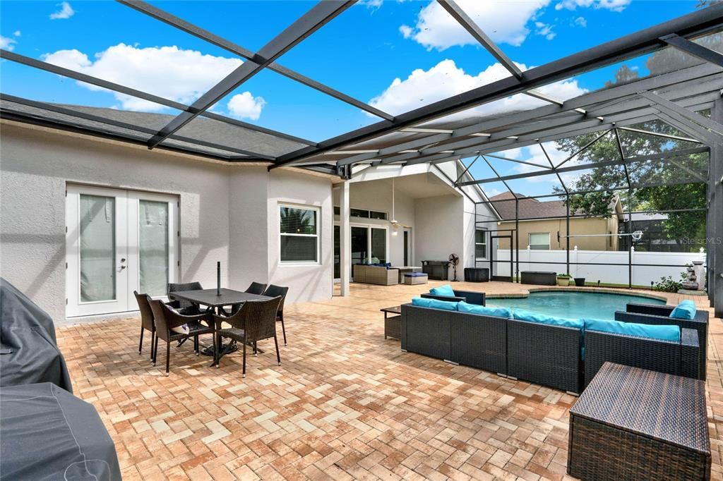 Active With Contract: $599,000 (4 beds, 2 baths, 2247 Square Feet)