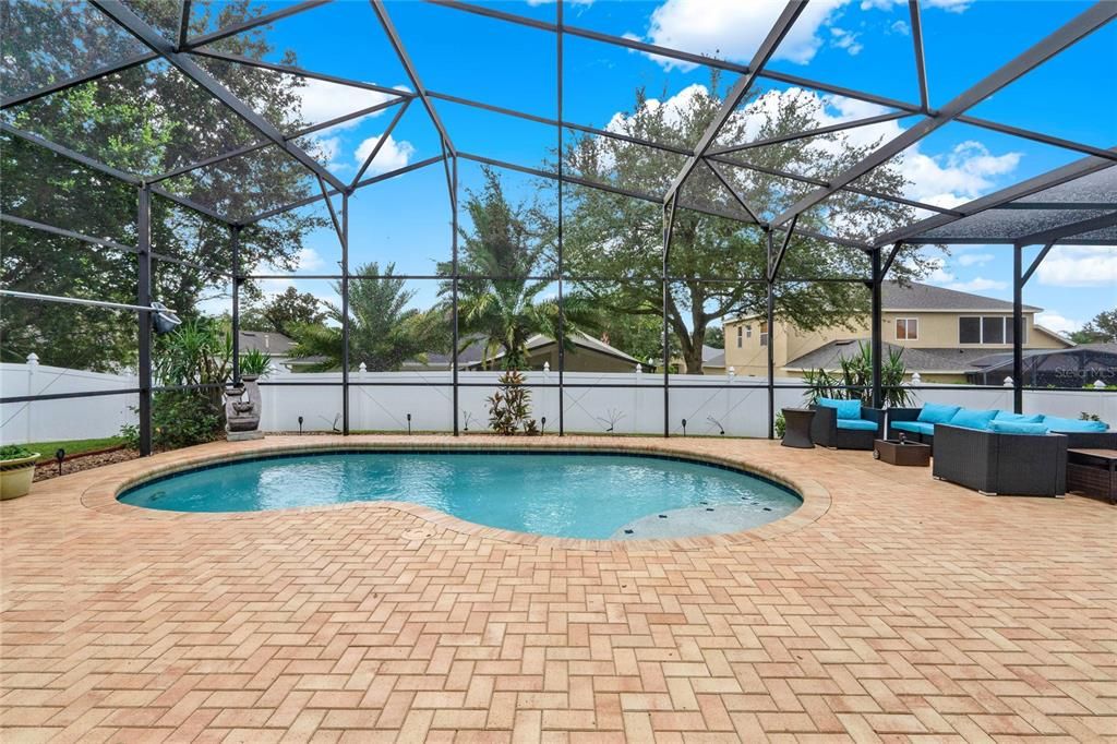 Active With Contract: $599,000 (4 beds, 2 baths, 2247 Square Feet)