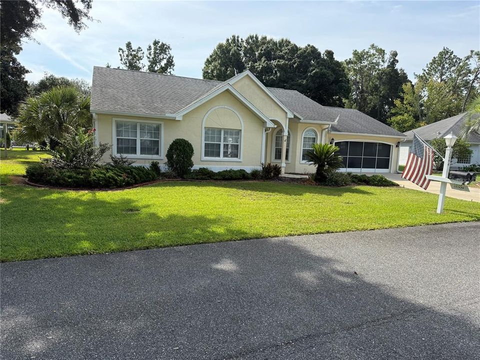 Под контрактом: $269,888 (3 спален, 2 ванн, 1869 Квадратных фут)