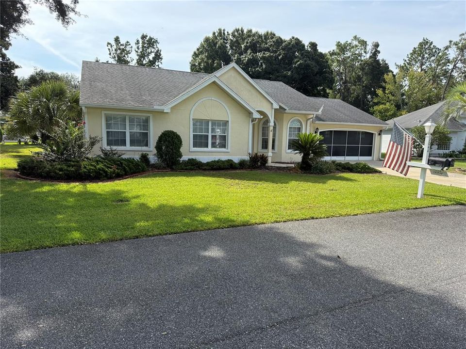 Под контрактом: $269,888 (3 спален, 2 ванн, 1869 Квадратных фут)