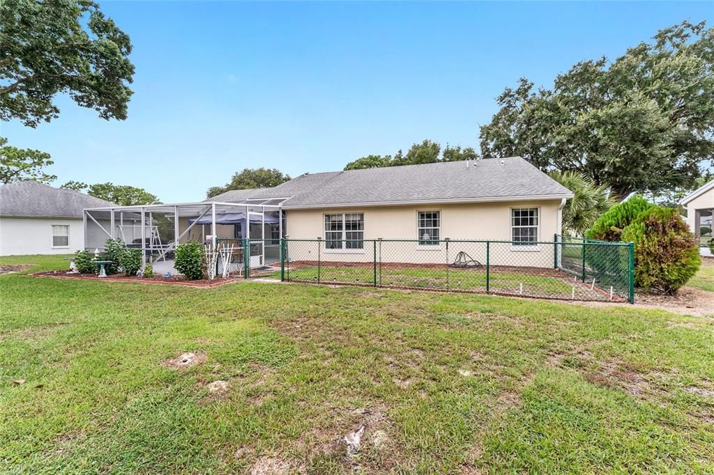 Под контрактом: $269,888 (3 спален, 2 ванн, 1869 Квадратных фут)