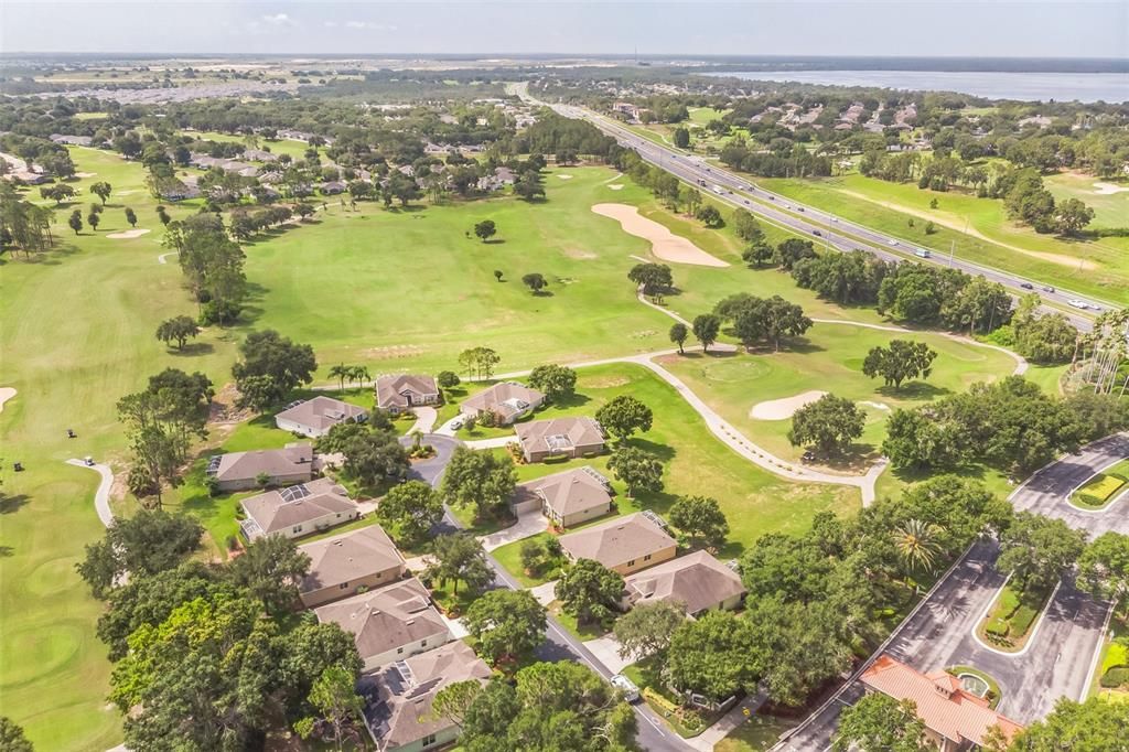 合同活跃: $440,000 (3 贝兹, 2 浴室, 2223 平方英尺)