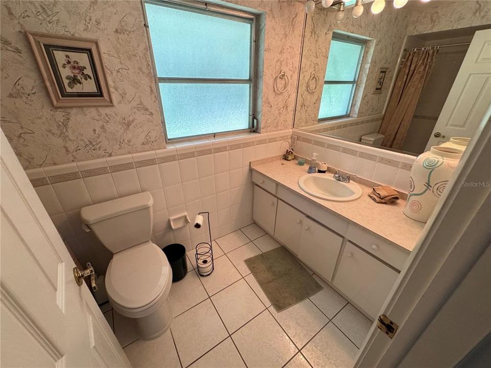 For Rent: $3,000 (2 beds, 2 baths, 1330 Square Feet)