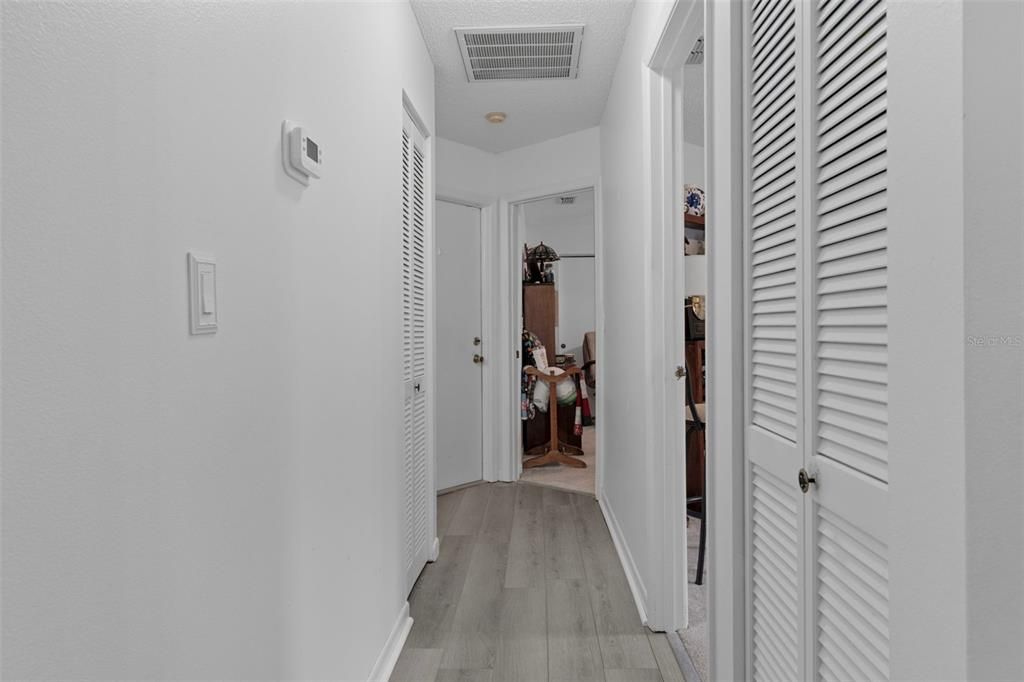 待售: $214,900 (3 贝兹, 2 浴室, 1202 平方英尺)