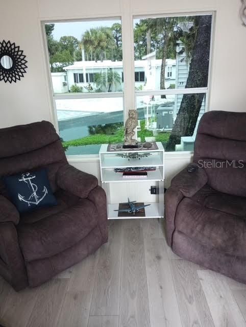 For Sale: $107,500 (1 beds, 36 baths, 396 Square Feet)