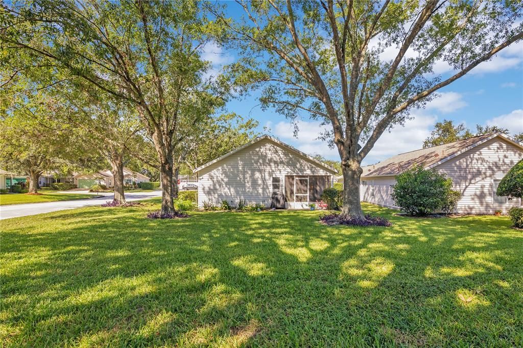 Active With Contract: $235,000 (2 beds, 2 baths, 1095 Square Feet)