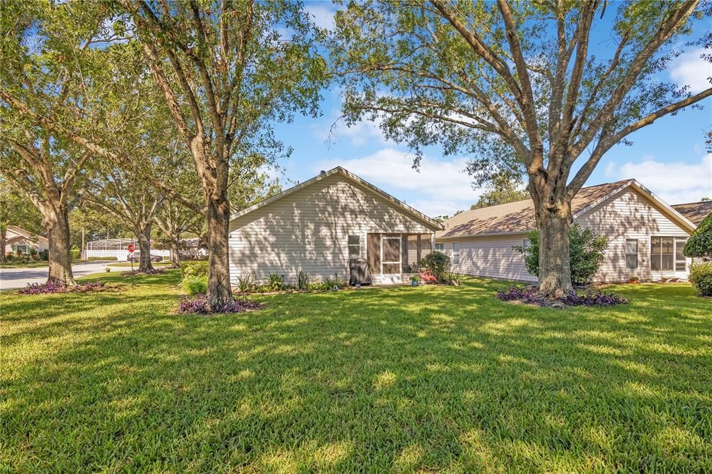 Active With Contract: $235,000 (2 beds, 2 baths, 1095 Square Feet)