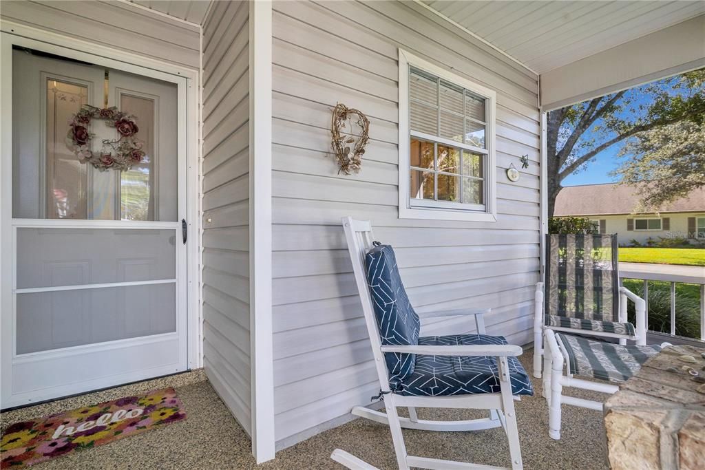 Active With Contract: $235,000 (2 beds, 2 baths, 1095 Square Feet)