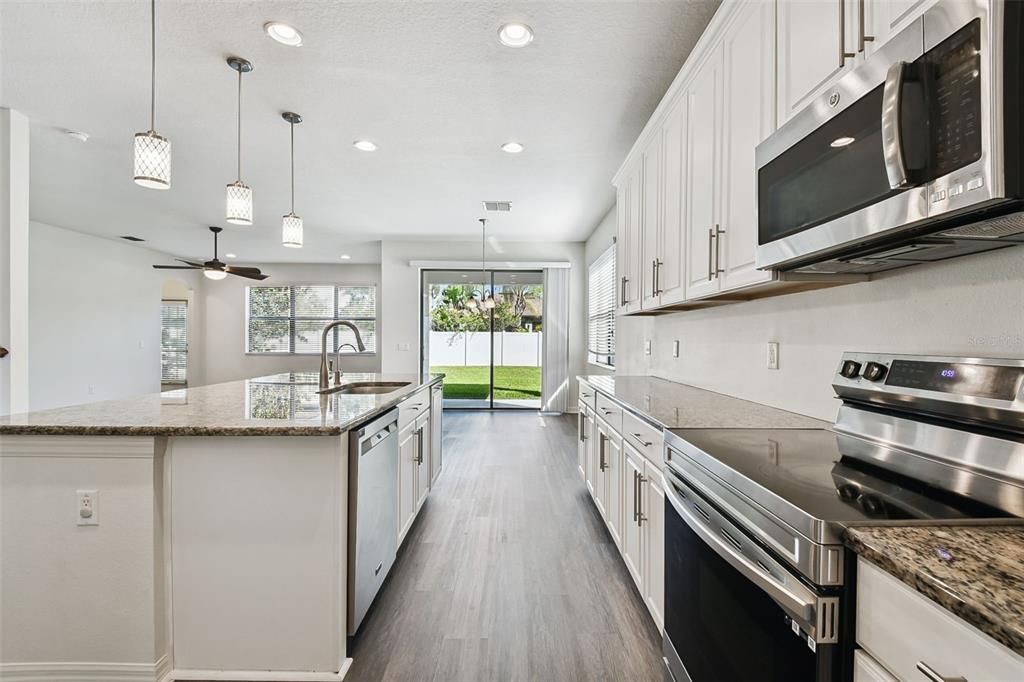 Active With Contract: $669,900 (5 beds, 4 baths, 3531 Square Feet)