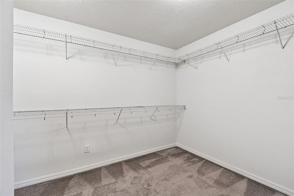 Active With Contract: $669,900 (5 beds, 4 baths, 3531 Square Feet)