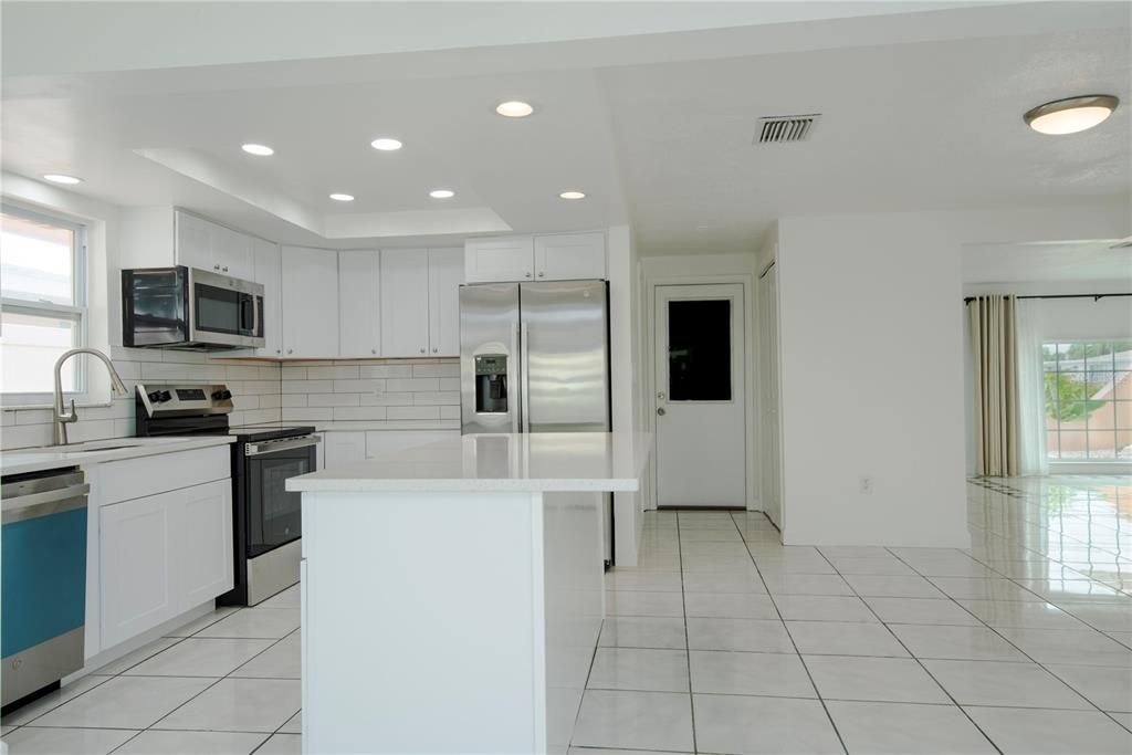 待售: $449,900 (3 贝兹, 3 浴室, 1877 平方英尺)