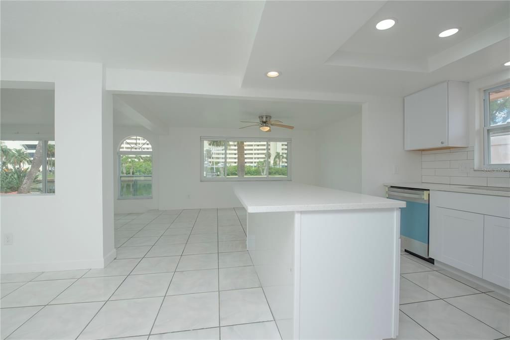 待售: $449,900 (3 贝兹, 3 浴室, 1877 平方英尺)