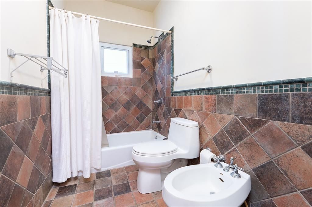 For Rent: $6,500 (4 beds, 3 baths, 4371 Square Feet)