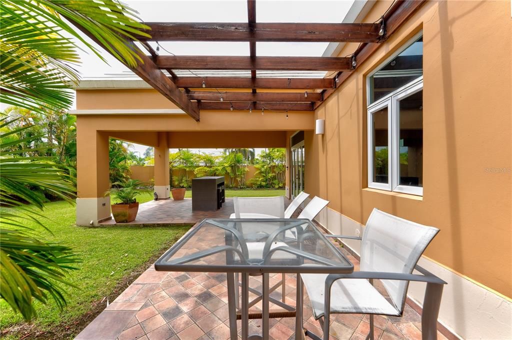 For Rent: $6,500 (4 beds, 3 baths, 4371 Square Feet)