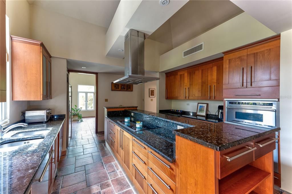 For Rent: $6,500 (4 beds, 3 baths, 4371 Square Feet)