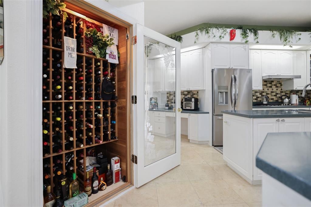 For Sale: $1,500,000 (5 beds, 4 baths, 4703 Square Feet)