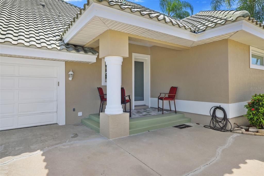 For Sale: $1,500,000 (5 beds, 4 baths, 4703 Square Feet)