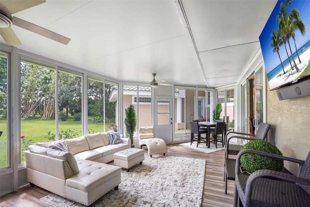 For Sale: $1,500,000 (5 beds, 4 baths, 4703 Square Feet)